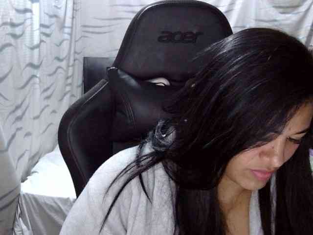 Letty33 webcam