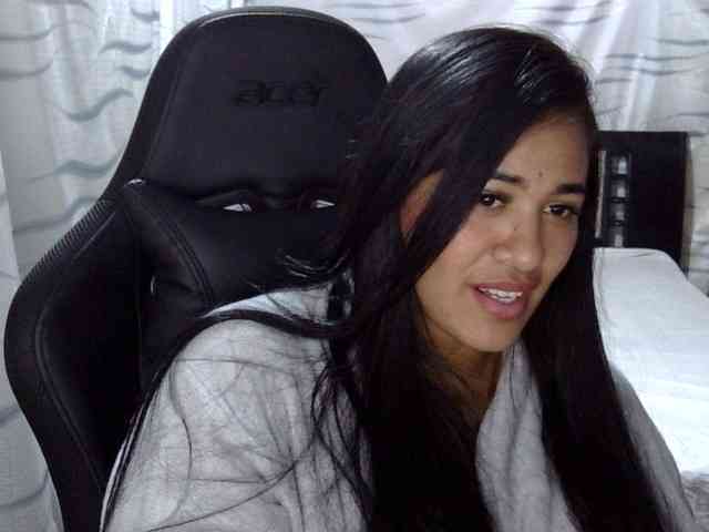 Letty33 webcam