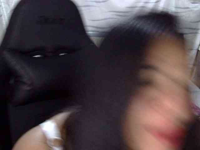 Letty33 webcam