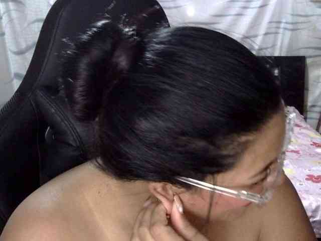 Letty33 webcam