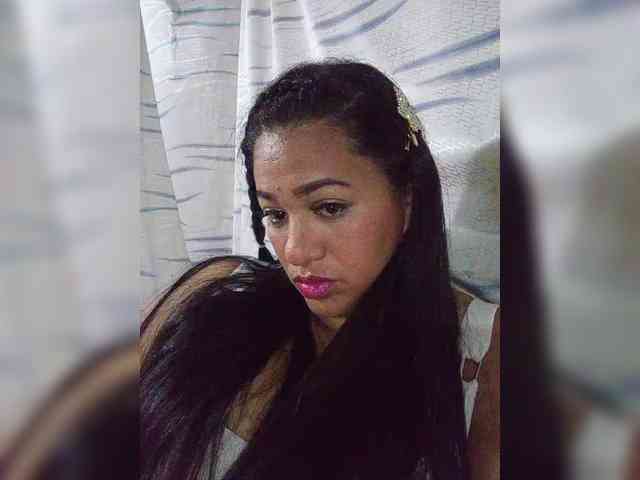 Letty33 webcam