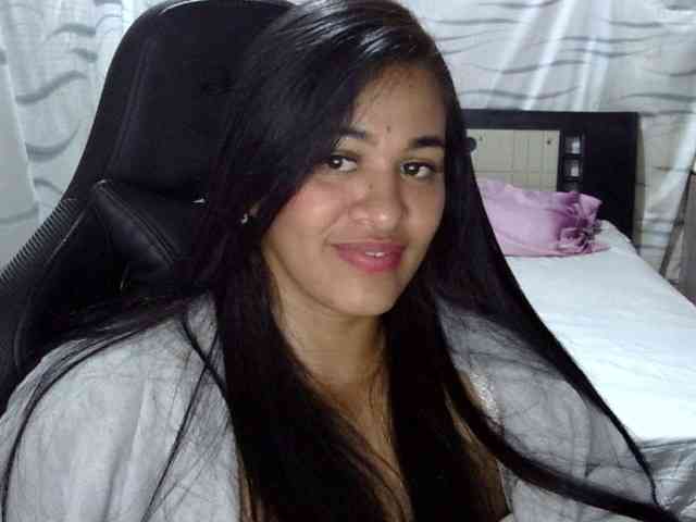 Letty33 webcam