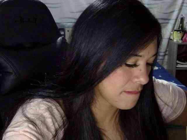 Letty33 webcam