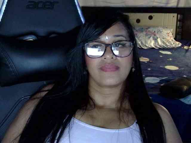 Letty33 webcam