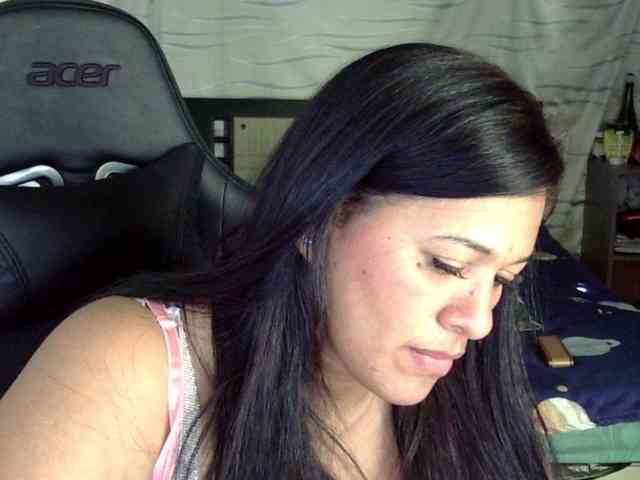 Letty33 webcam
