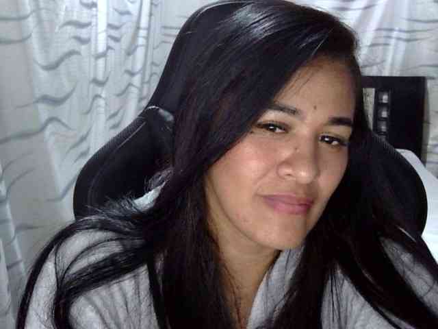 Letty33 webcam