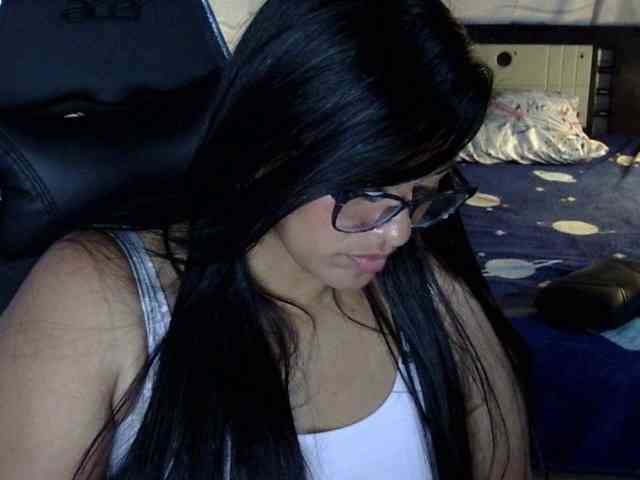 Letty33 webcam