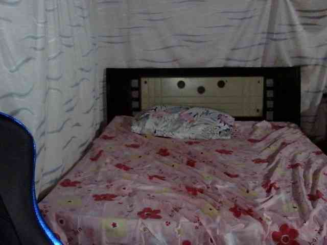Letty33 webcam