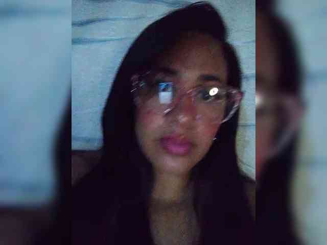 Letty33 webcam