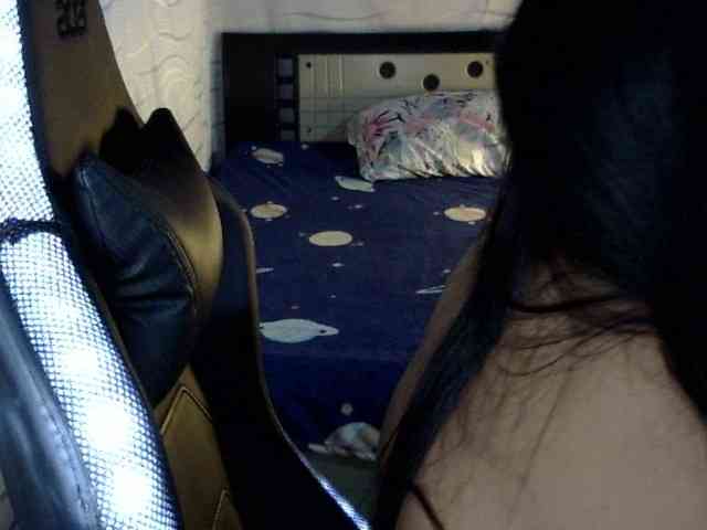 Letty33 webcam