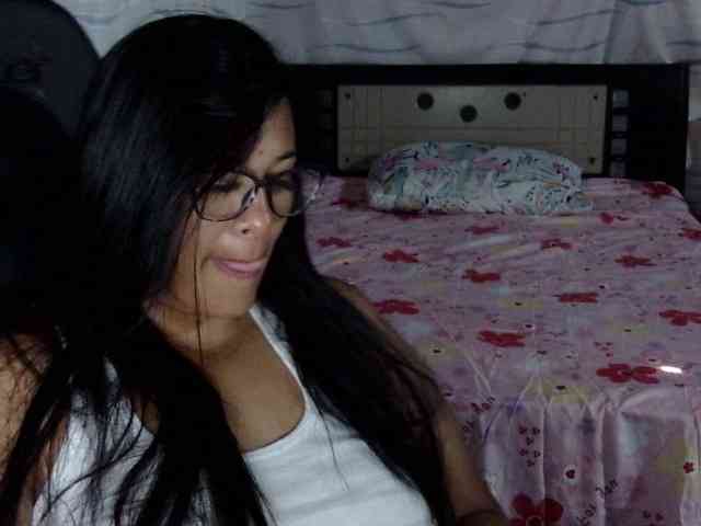 Letty33 webcam