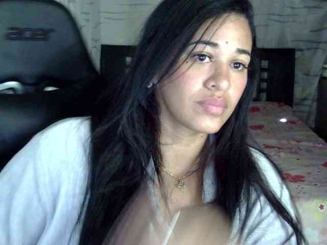 Letty33 webcam