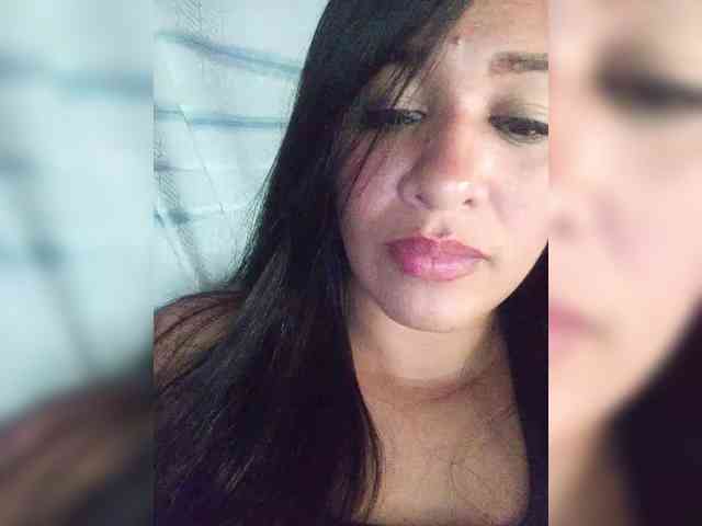 Letty33 webcam