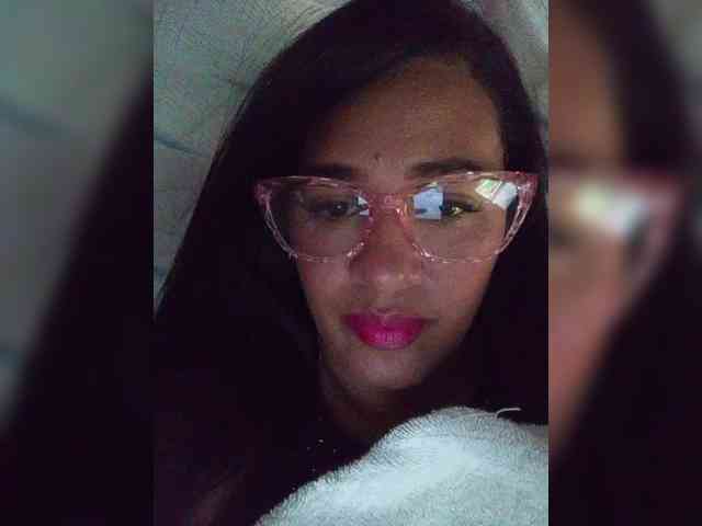 Letty33 webcam