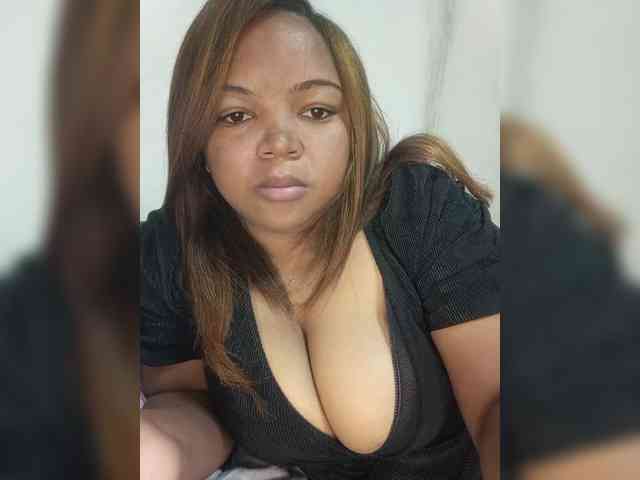 Carolemelah webcam