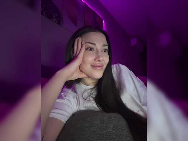 BettyBoom13's BongaCams show and profile