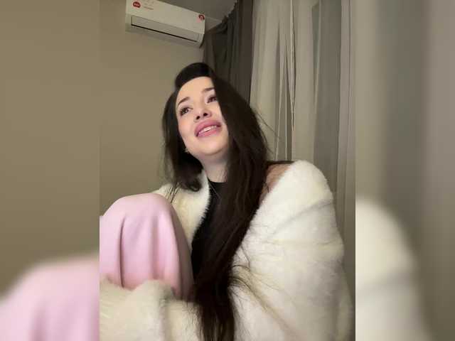 BettyBoom13's BongaCams show and profile