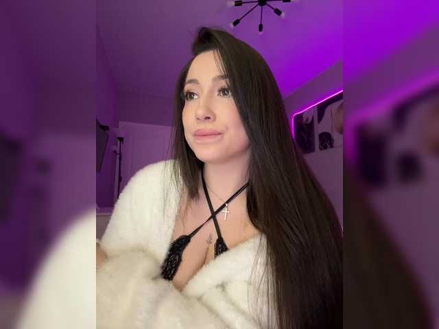 BettyBoom13's BongaCams show and profile