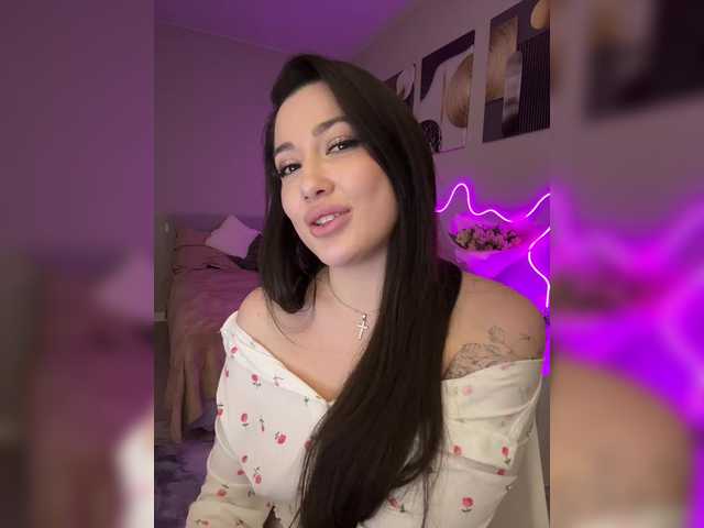 BettyBoom13's BongaCams show and profile