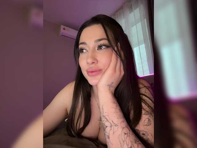 BettyBoom13's BongaCams show and profile