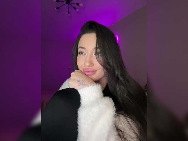 BettyBoom13's BongaCams show and profile