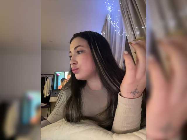 BettyBoom13's BongaCams show and profile