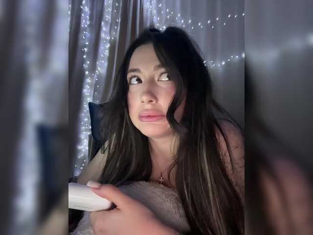 BettyBoom13's BongaCams show and profile