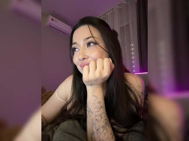 BettyBoom13's BongaCams show and profile