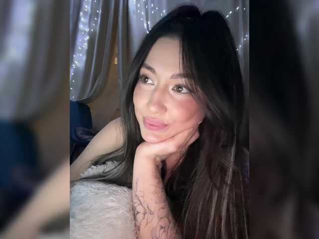 BettyBoom13's BongaCams show and profile