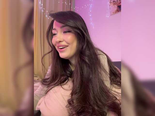 BettyBoom13's BongaCams show and profile