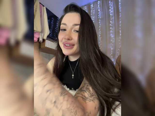 BettyBoom13's BongaCams show and profile