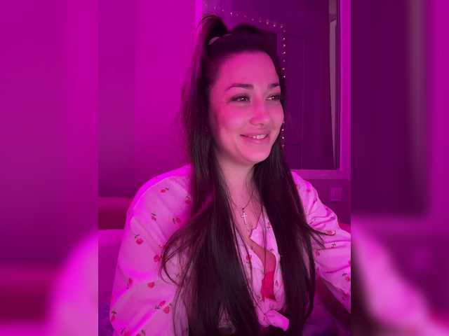 BettyBoom13's BongaCams show and profile