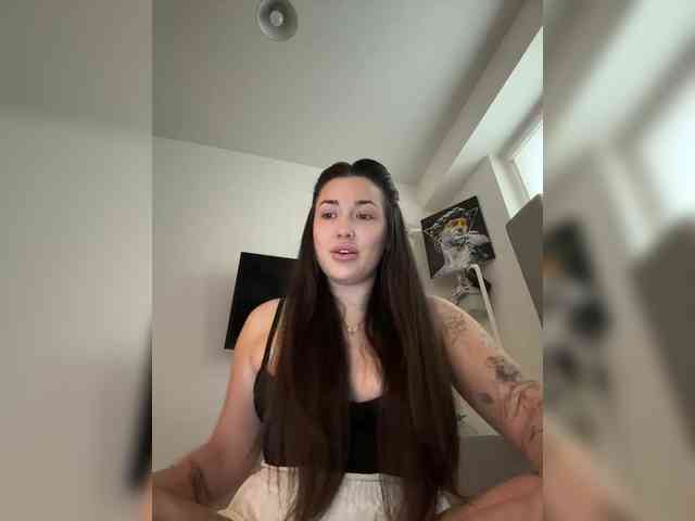 BettyBoom13 webcam