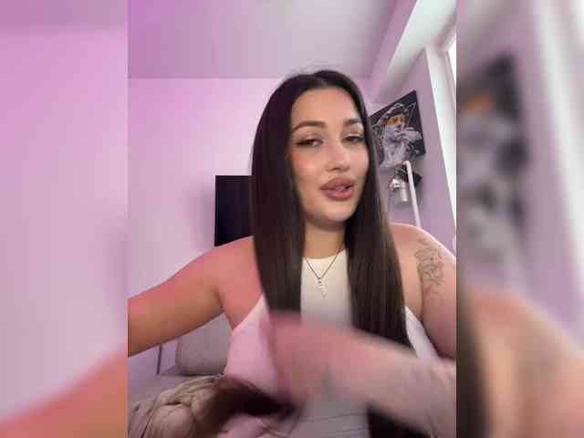 BettyBoom13 webcam
