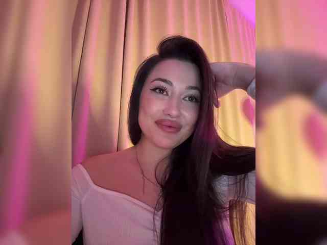 BettyBoom13 webcam