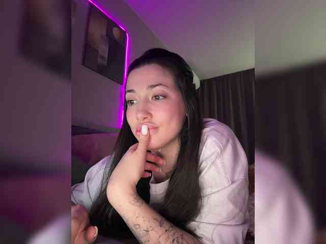 BettyBoom13 Live Webcam on BongaCams