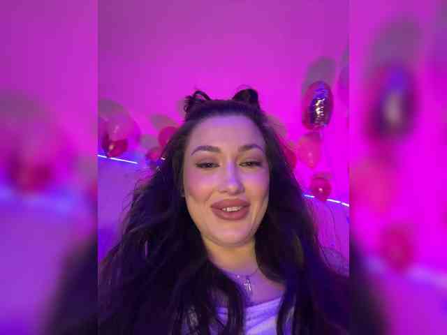 BettyBoom13 webcam