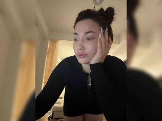 BettyBoom13 webcam