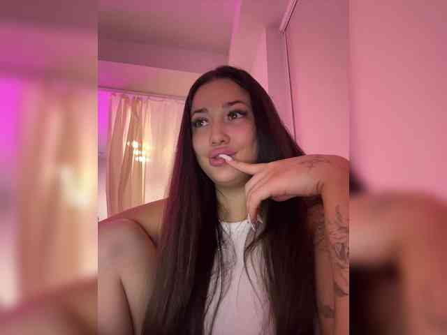 BettyBoom13 webcam