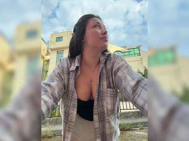 BettyBoom13 webcam