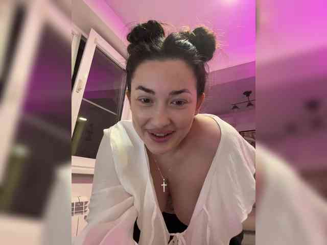 BettyBoom13 webcam