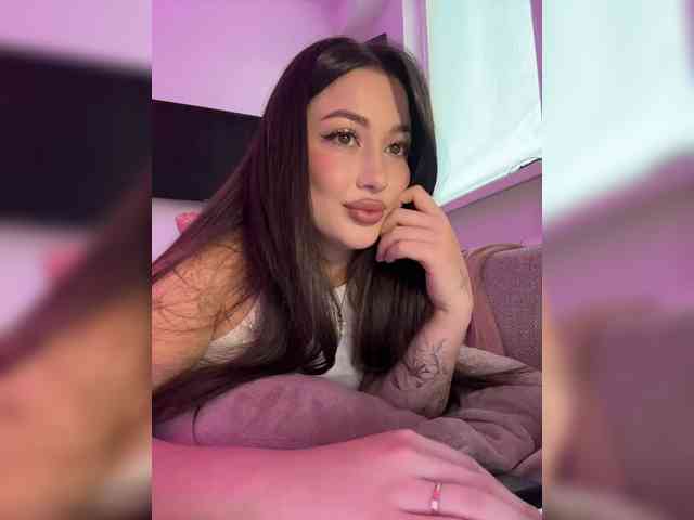 BettyBoom13 webcam