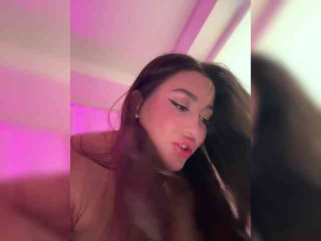 BettyBoom13 webcam