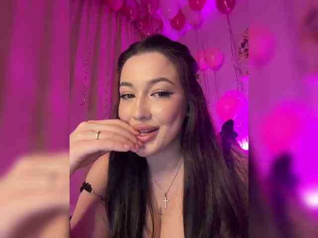 BettyBoom13 webcam