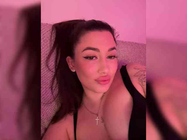 BettyBoom13 webcam