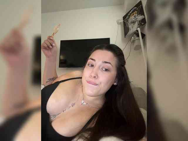 BettyBoom13 webcam