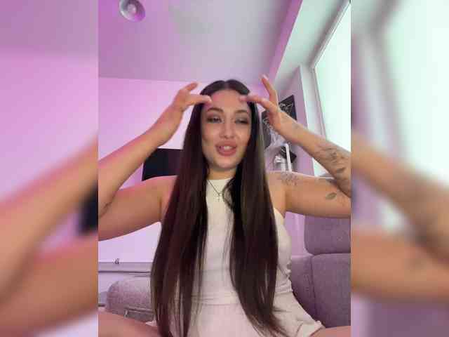 BettyBoom13 webcam