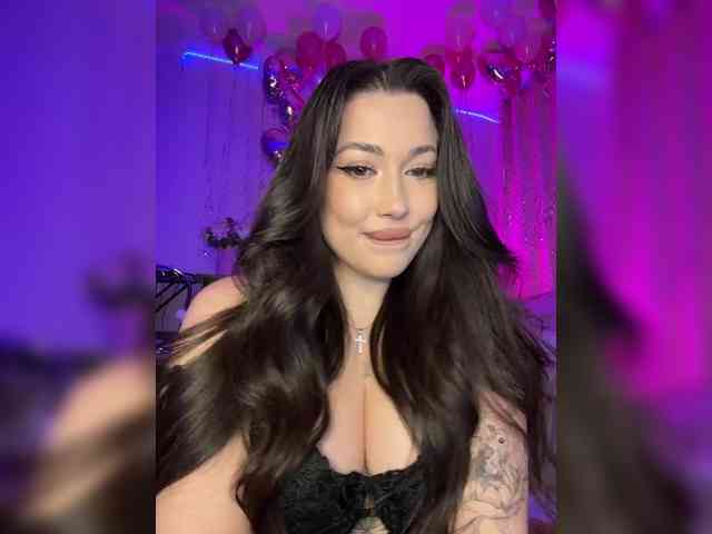 BettyBoom13 webcam