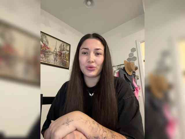 BettyBoom13 webcam
