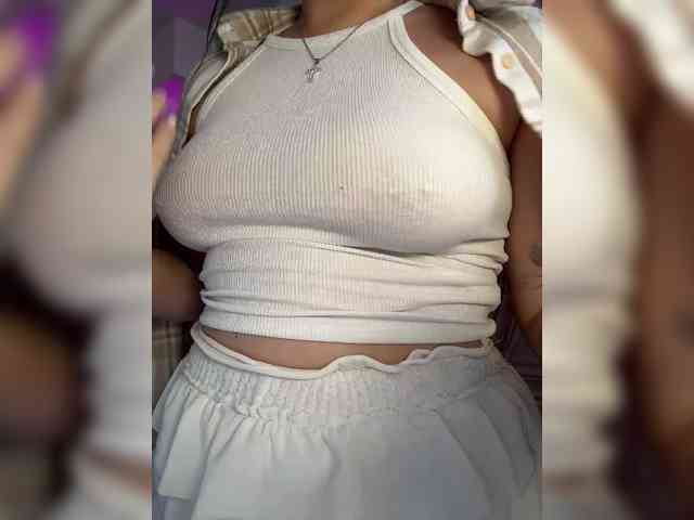 BettyBoom13 webcam